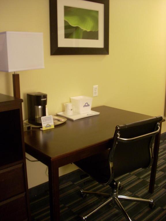 Days & By Wyndham Ozone Park/jfk Airport Hotel Nova York
