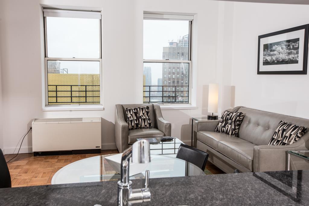 20 Exchange Place Apartment *