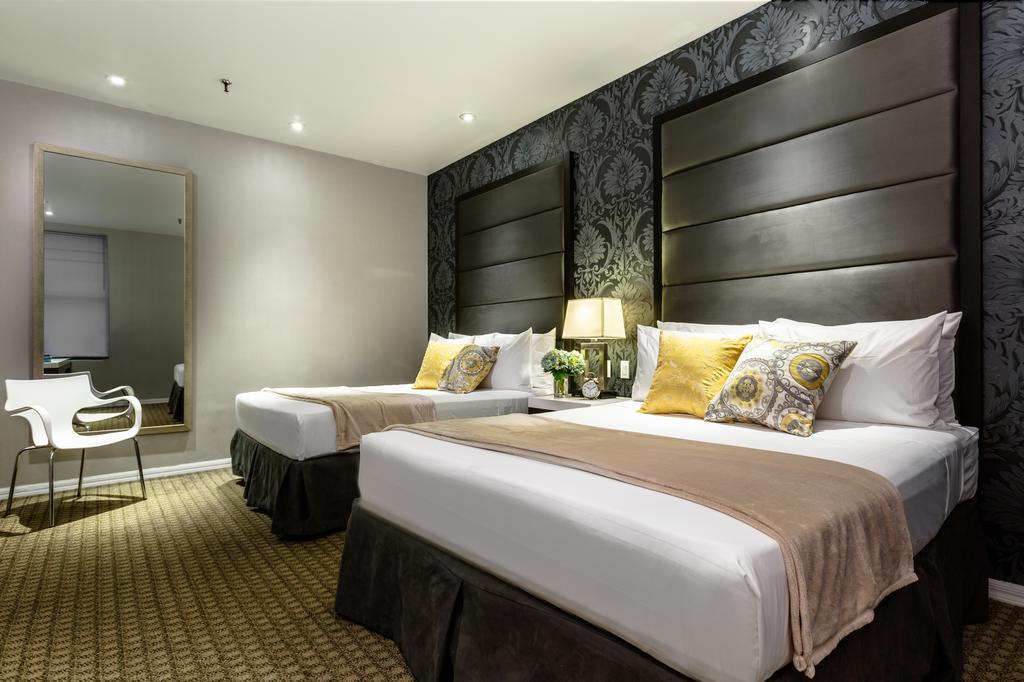 Alexander Hotel 2*