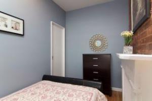 49th St And 9th Ave - 3 Bedroom Hotel *