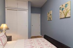 Hotel 49th St And 9th Ave - 3 Bedroom