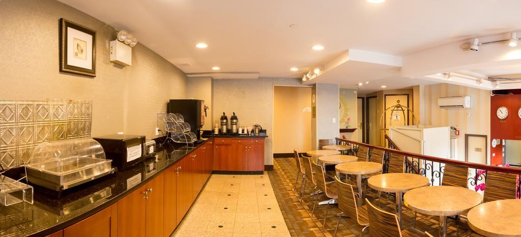 Prince Flushing Hotel 2*