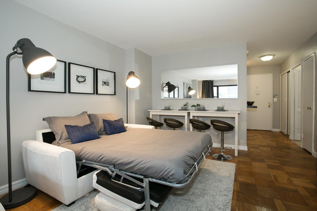 Modern Studio Apartment - Midtown East L *