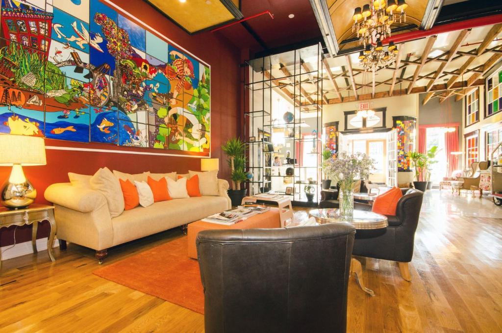 The Box House (adults Only) Hotel