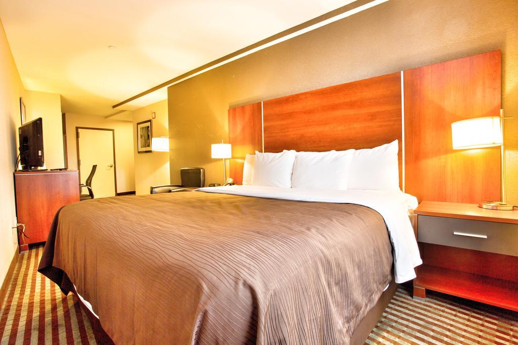 Hotel Prince Flushing 2*