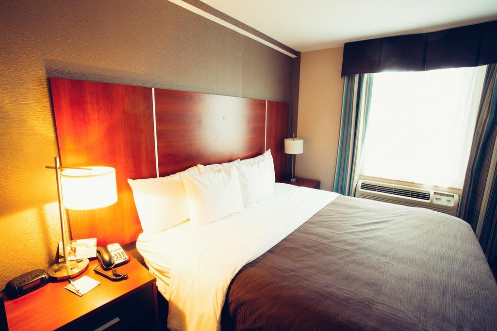 Prince Flushing Hotel 2*