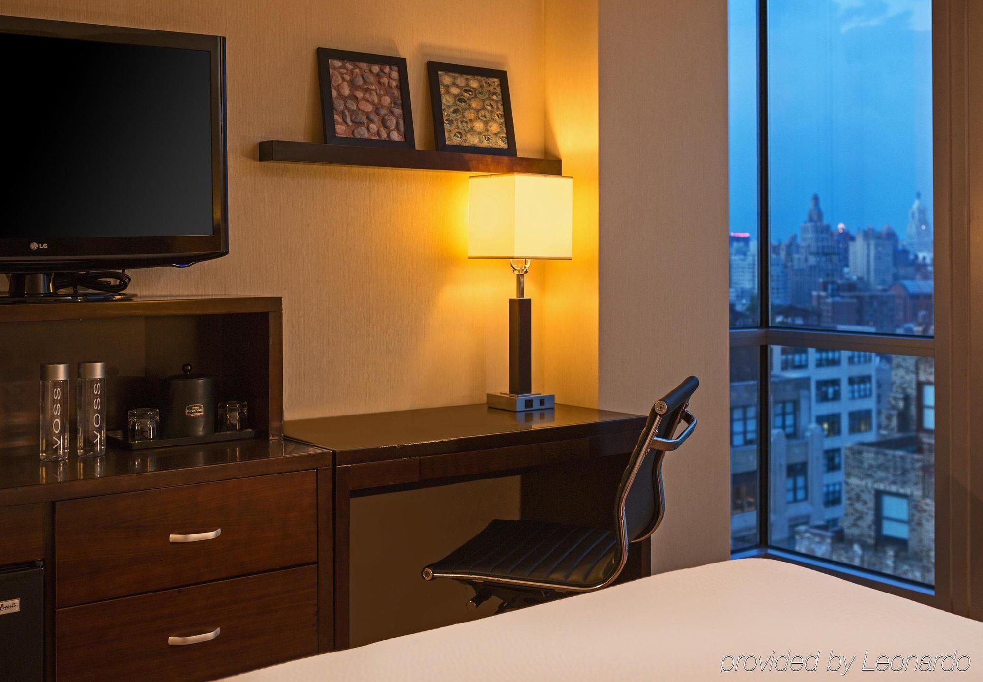 Hotel Courtyard By Marriott Manhattan / Soho