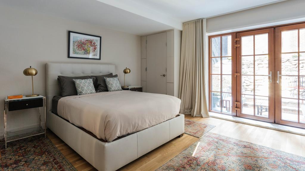 Gramercy Townhouse