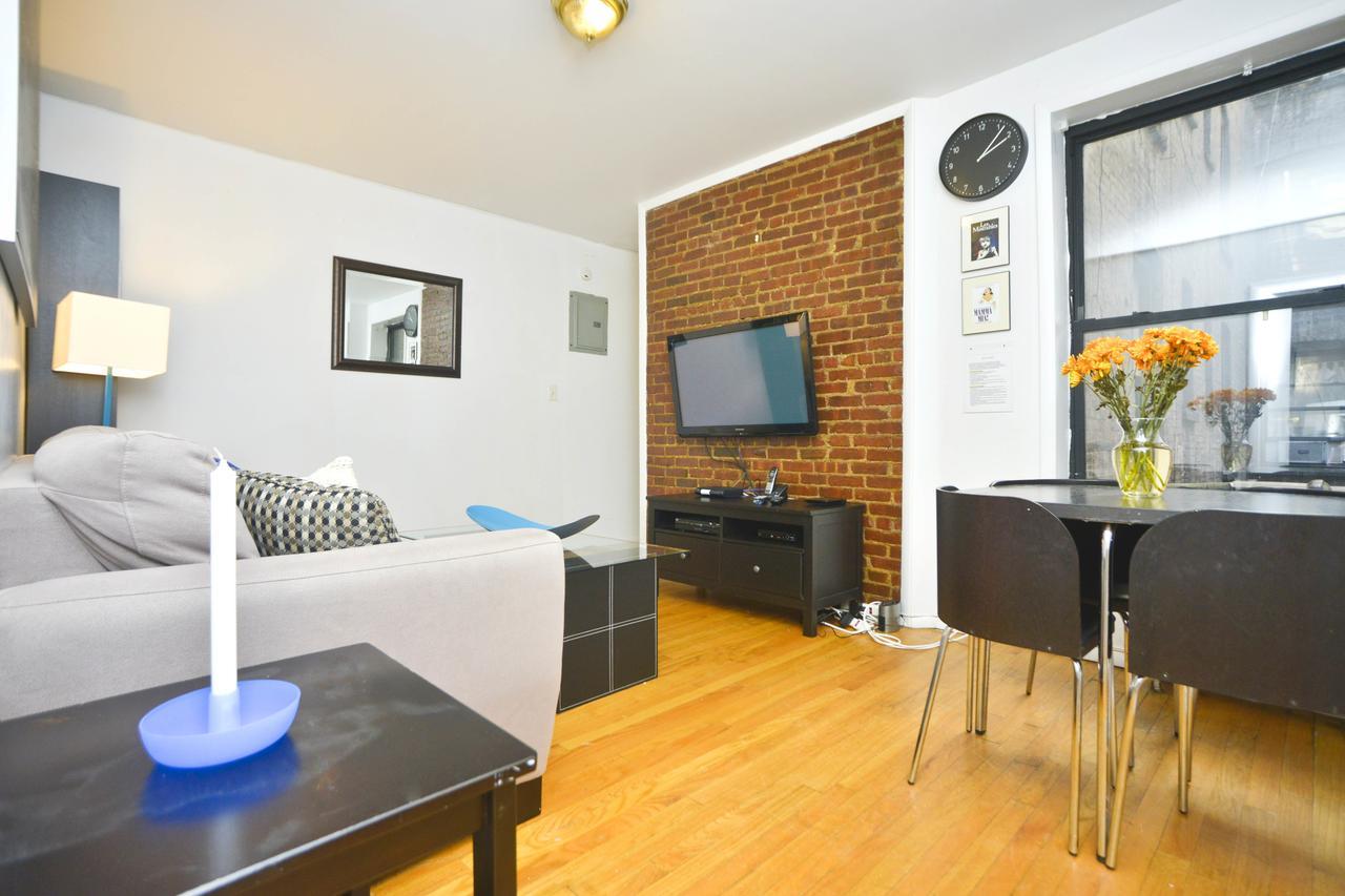 Upper East Suites *