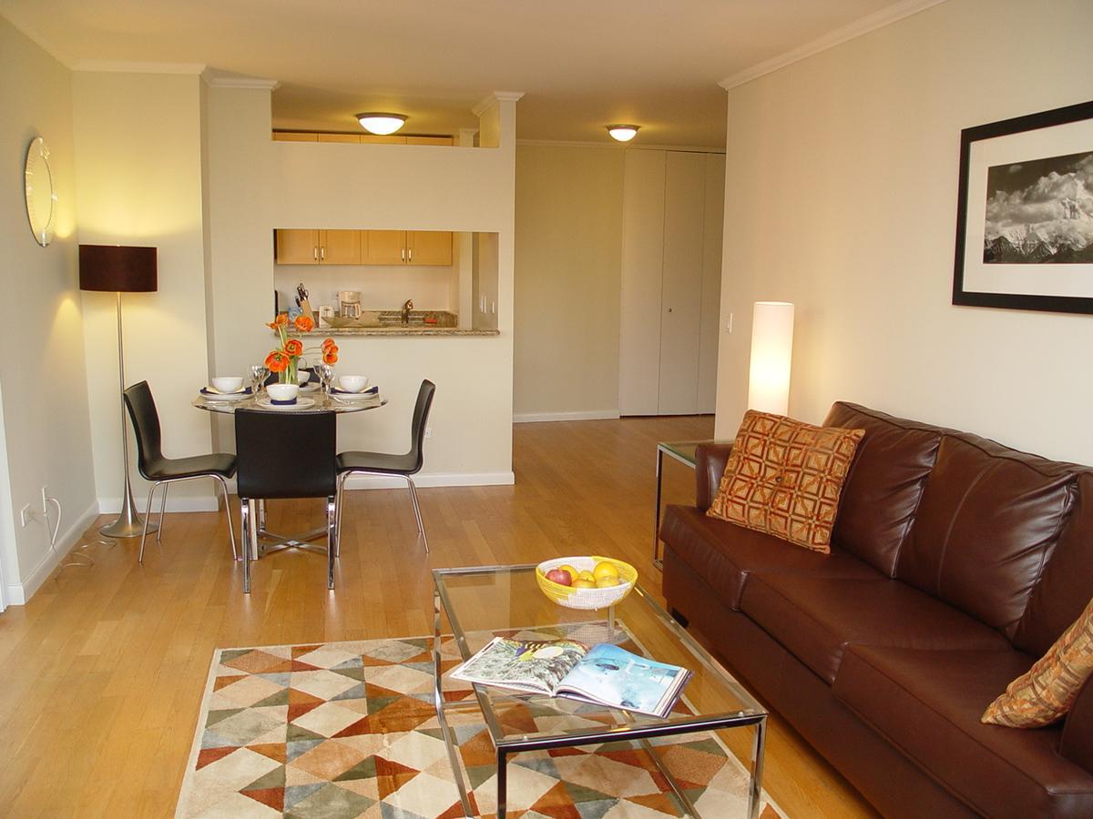 Apartment Midtown West Suites At 48th Street And Times Square