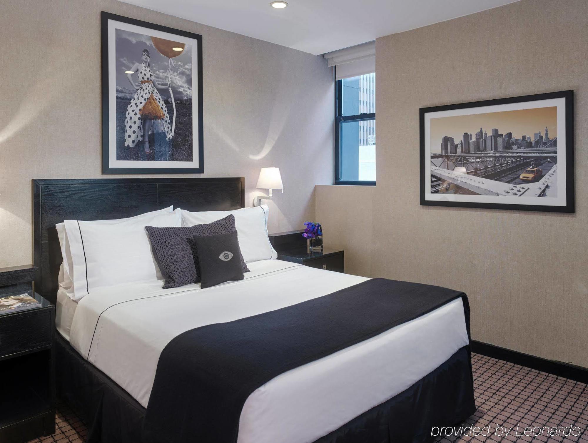 Oyo Times Square Hotel 4*