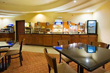 Express Staten Island West Hotel New York