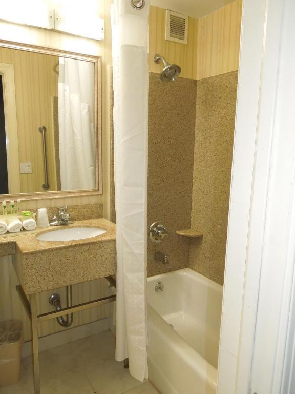 Express Laguardia Airport, An Ihg Hotel New York