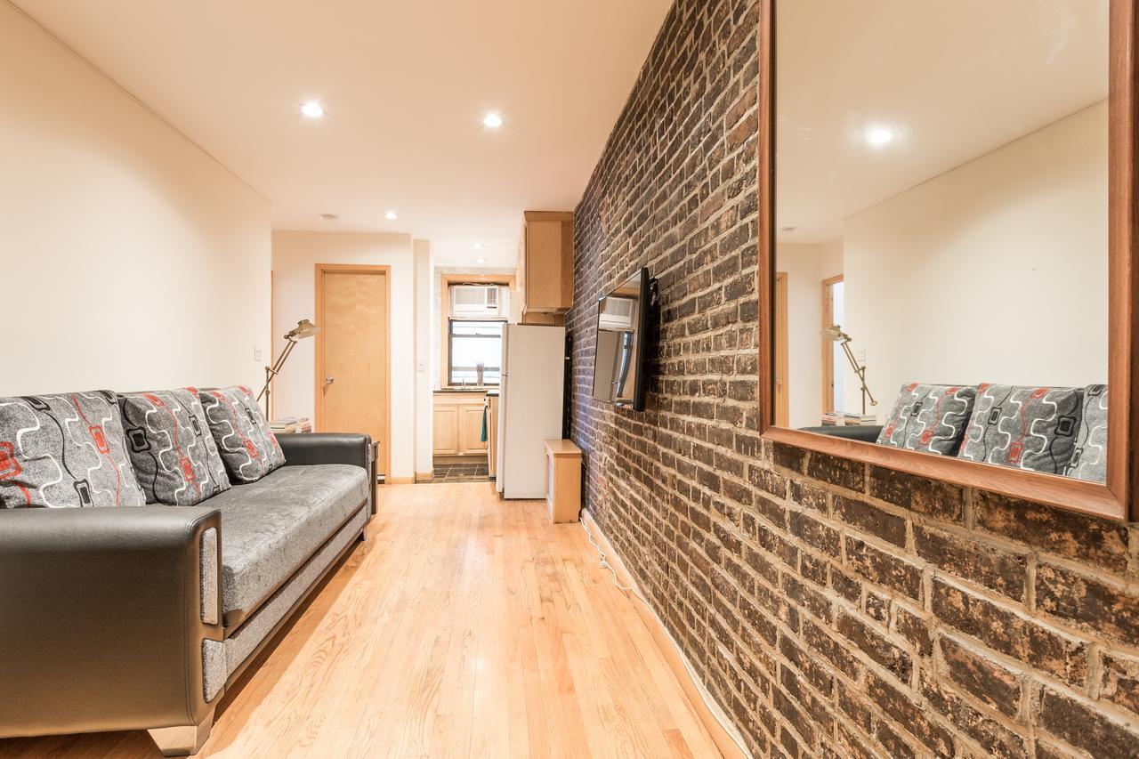 Deluxe And Stylish With Brick Wall Exposed Apartment