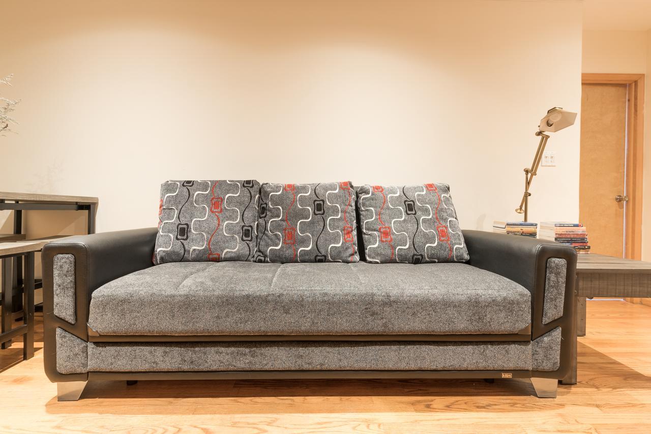 Deluxe And Stylish With Brick Wall Exposed Apartment New York
