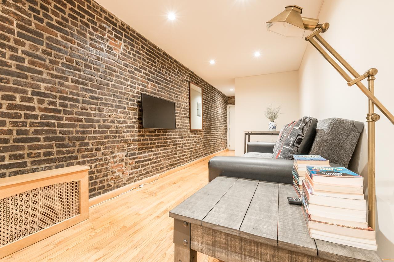 Deluxe And Stylish With Brick Wall Exposed * New York