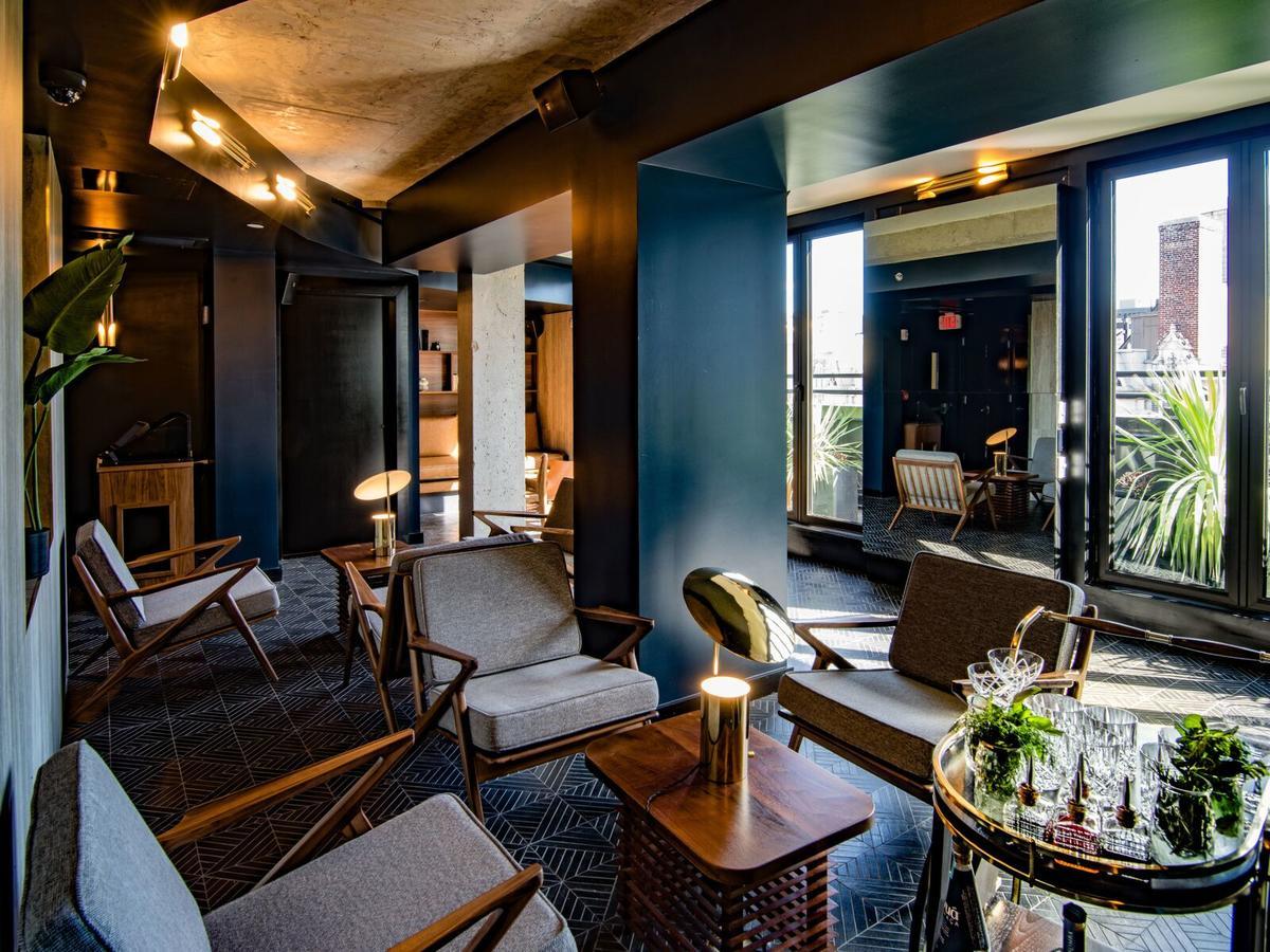 Henri Hotel