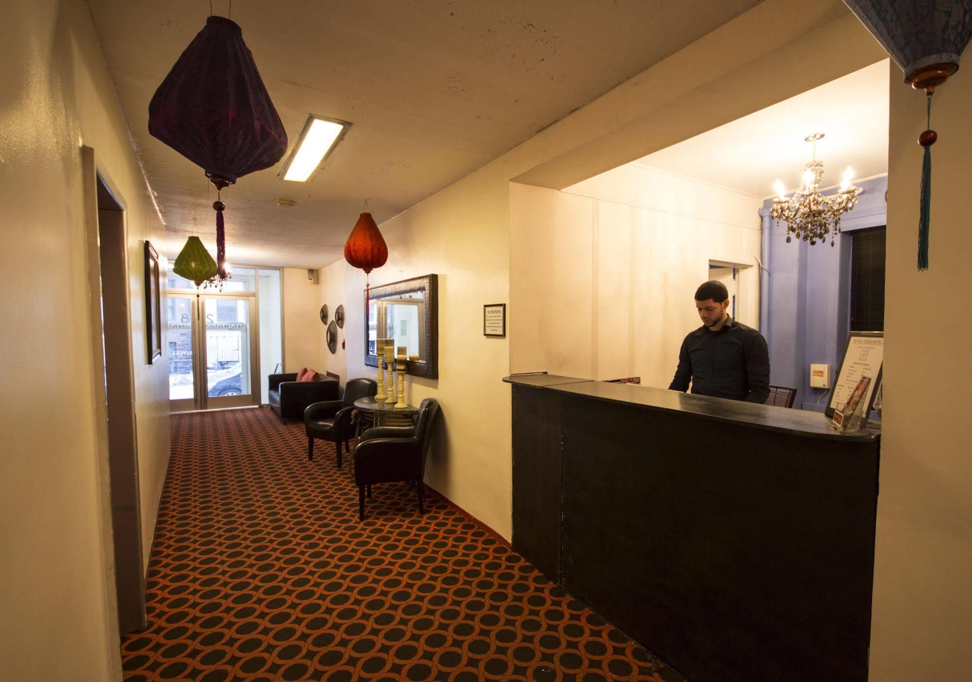 Albergue Royal Park