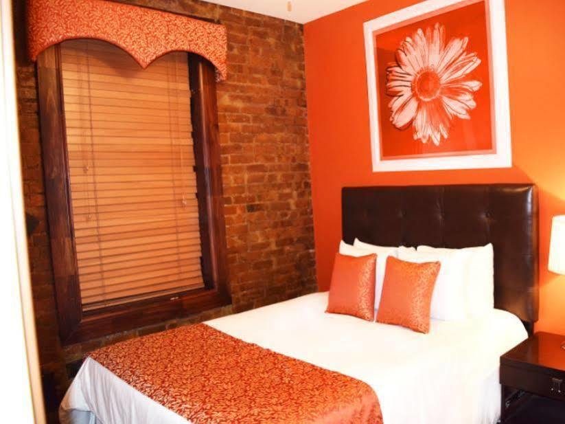 Royal Park Albergue