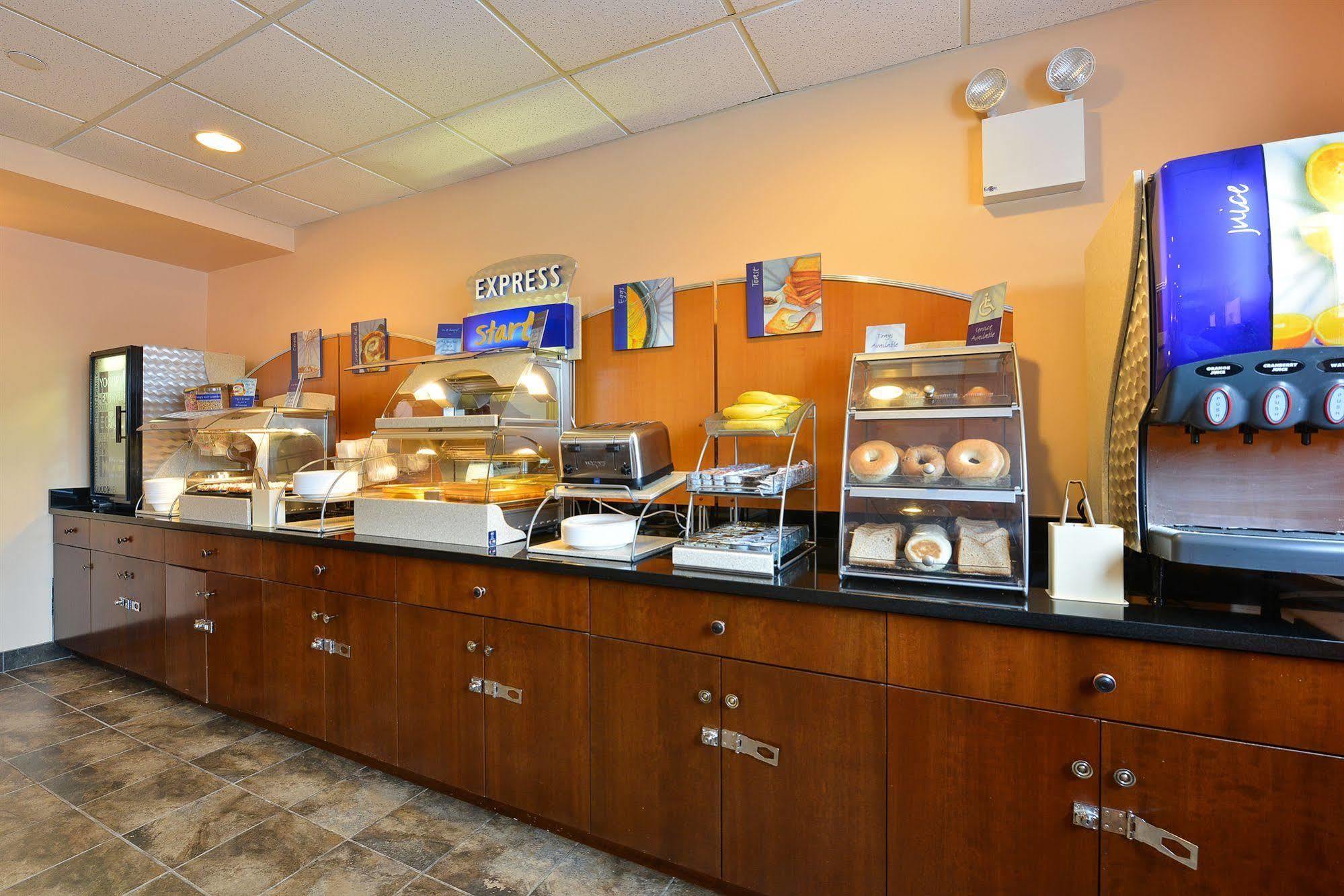 Hotel Express Staten Island West New York