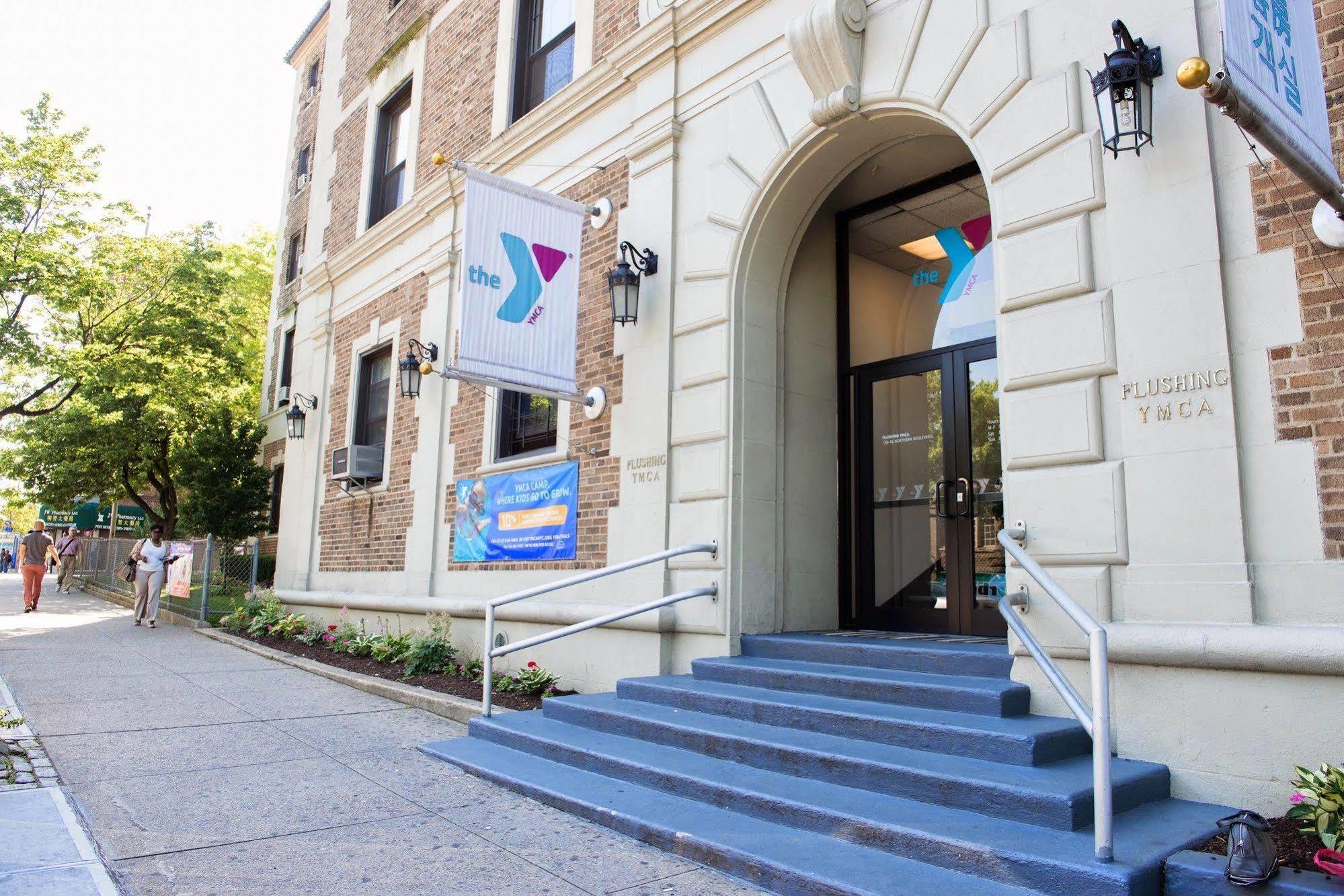 Flushing Ymca Hostel *