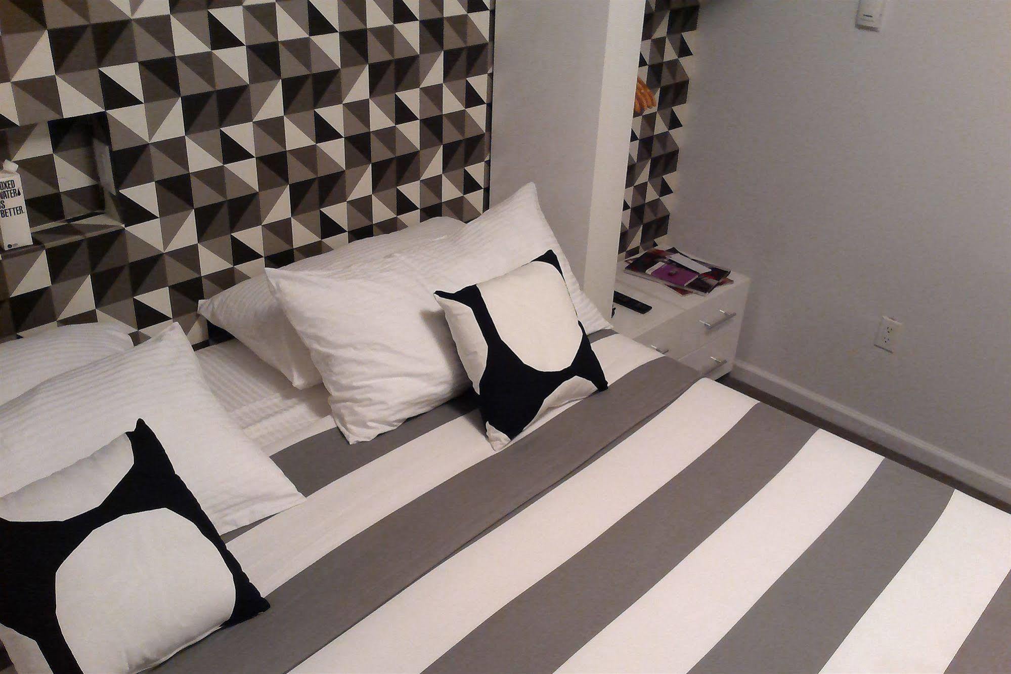 Chelsea Star Hotel 2*