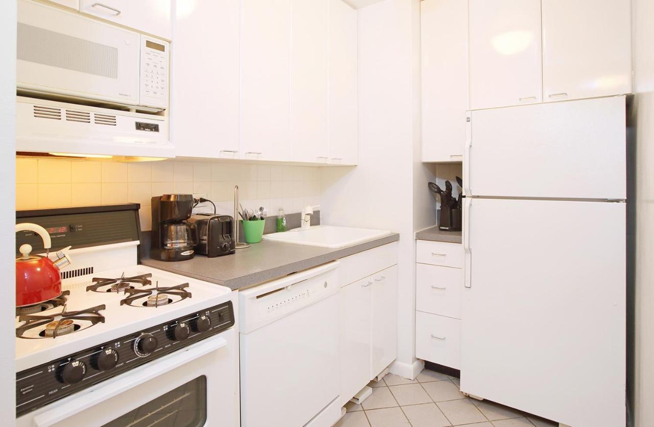 East 18th And Irving Place Apartment *