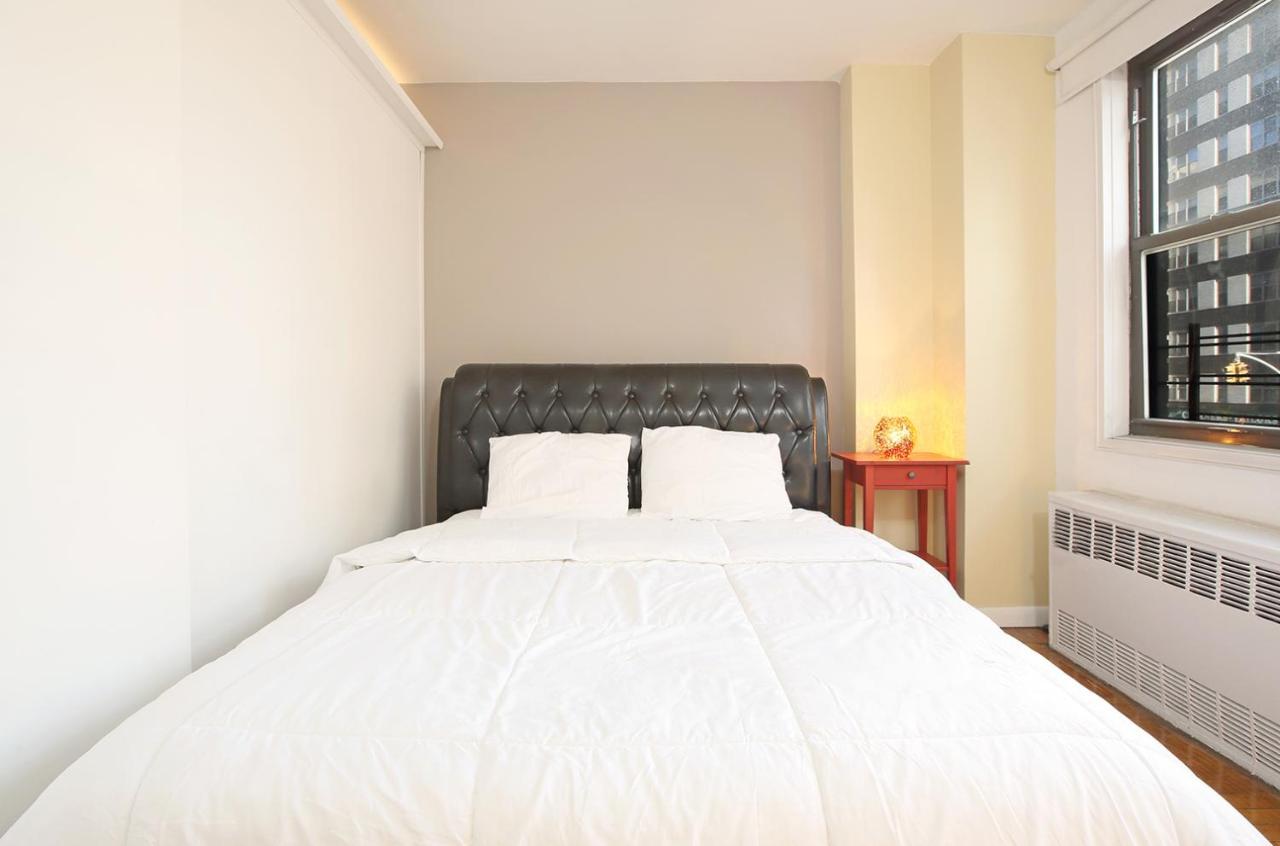 Apartment East 18th And Irving Place *