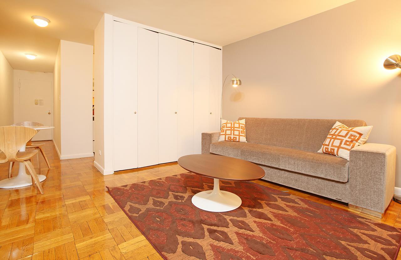 East 18th And Irving Place Apartment *