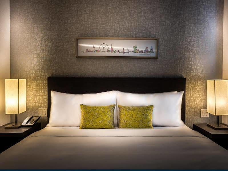The Bernic City,tapestry Collection By Hilton Hotel New York