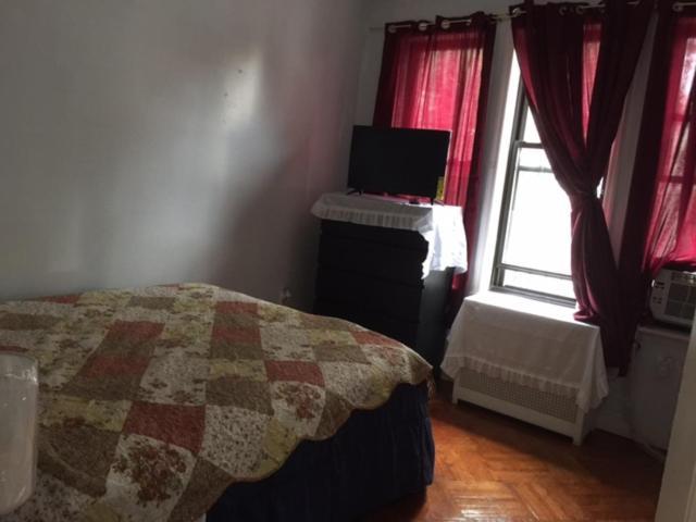 Apartment In Queens