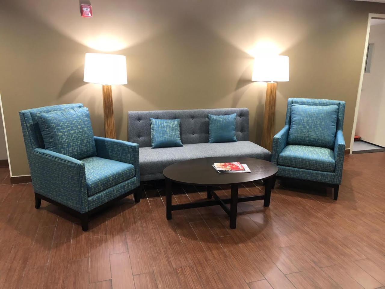 Days By Wyndham Brooklyn Borough Park