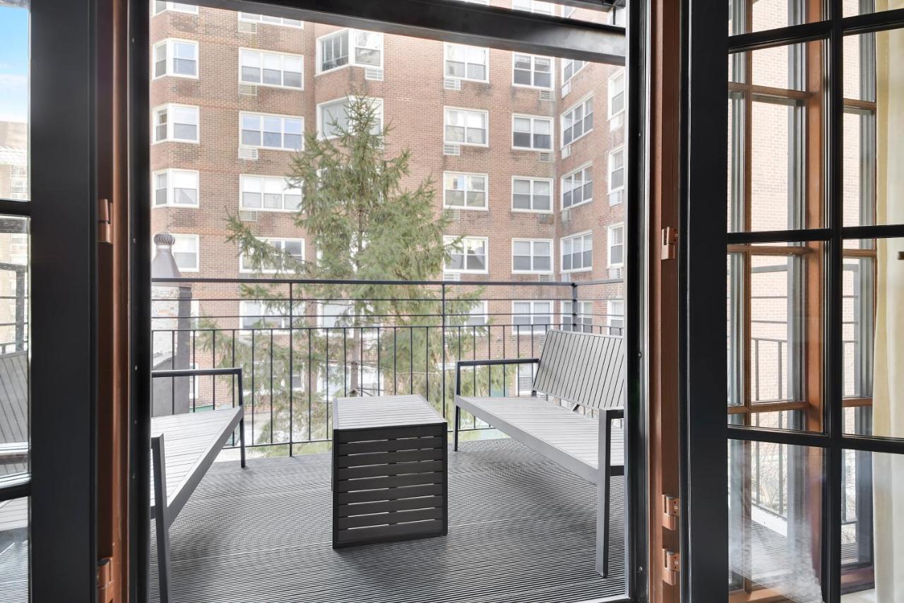 Gramercy Townhouse *