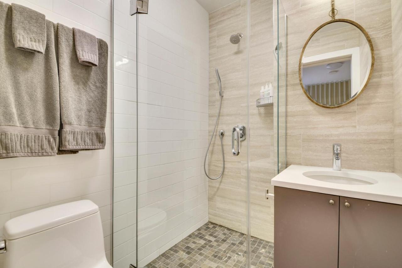 Gramercy Townhouse *
