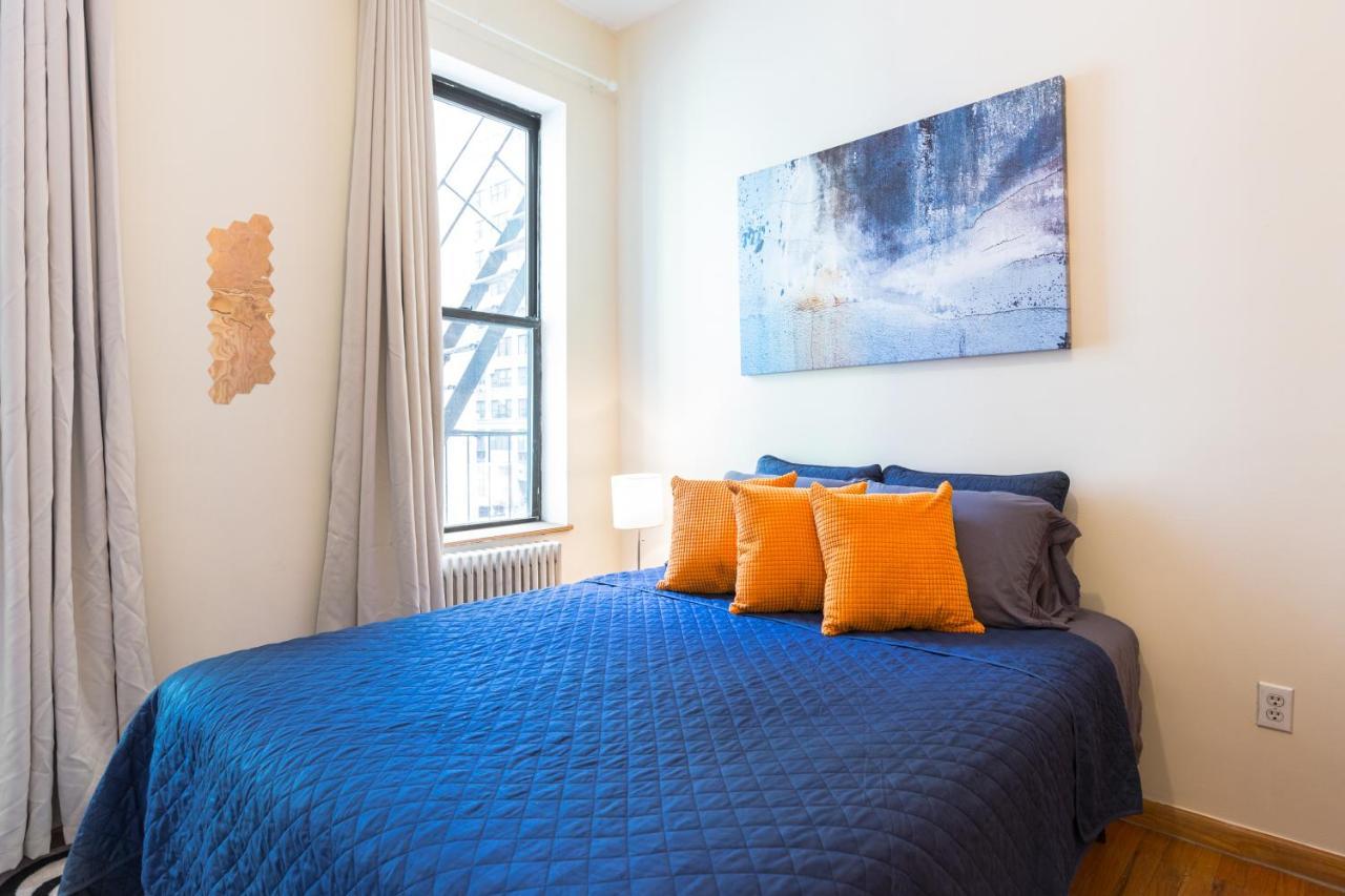 Spacious Apt Close To 9Th Avenue Apartment *