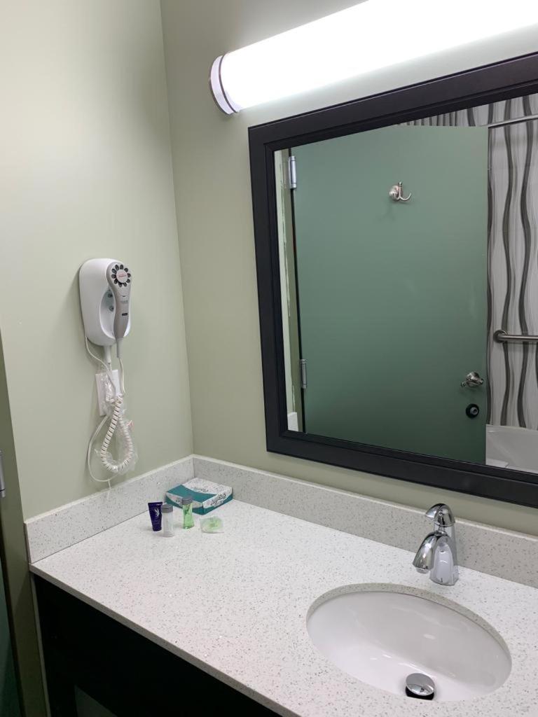 Hotel Quality Queens 2*