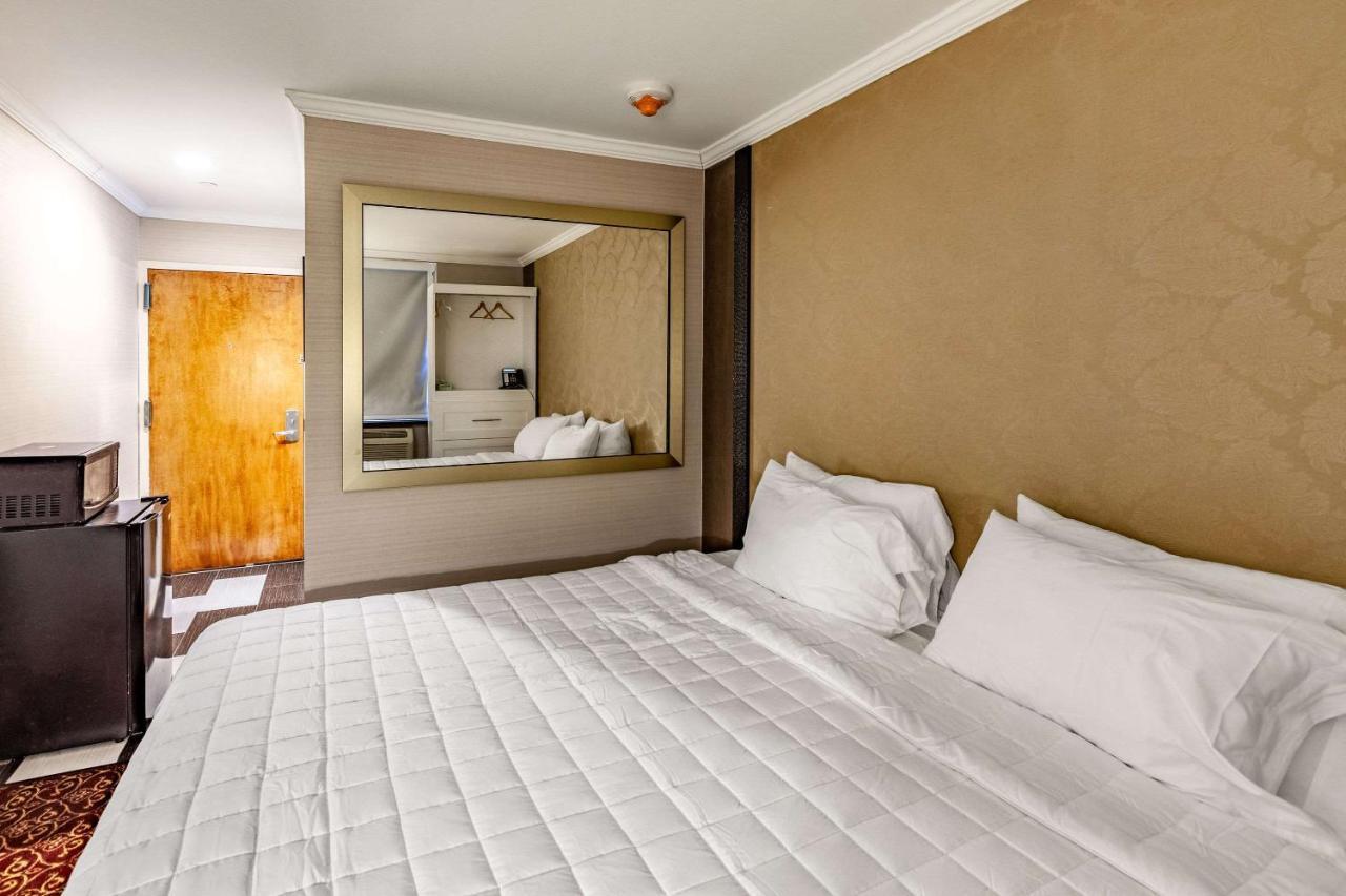 Hotel Umbrella Brooklyn 3*