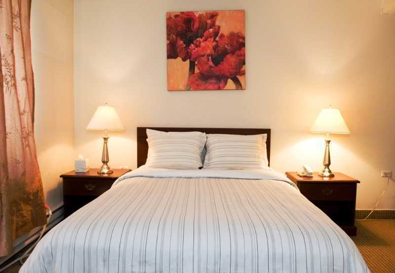 Metro Hotel 3*