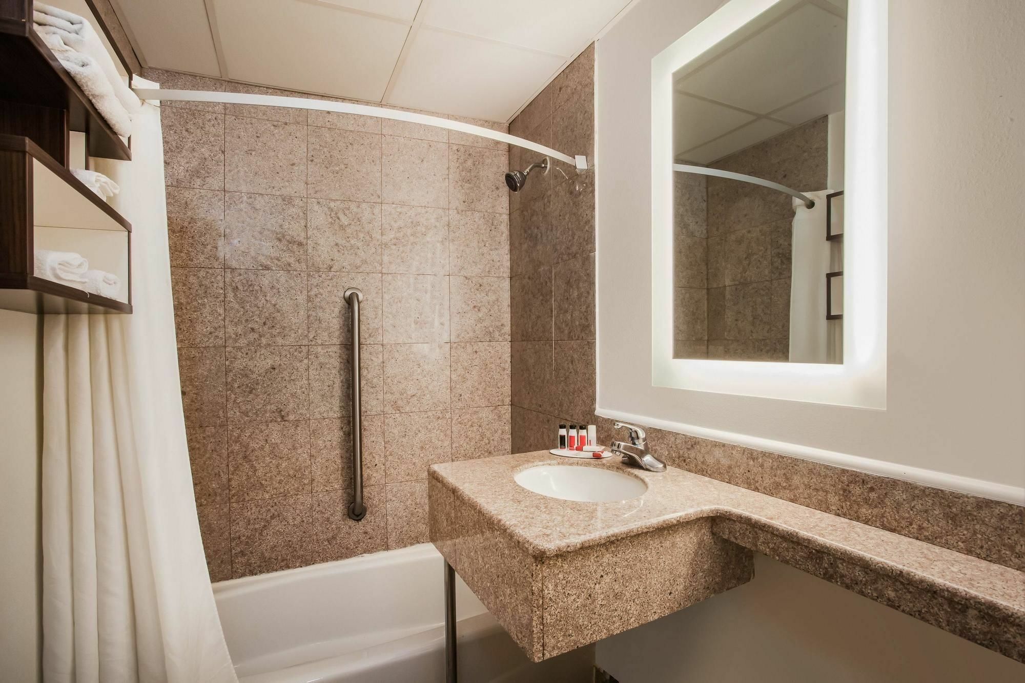 Hotel West Farms Nova York