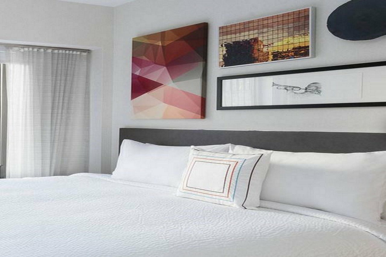 Fairfield & By Marriott Manhattan/central Park