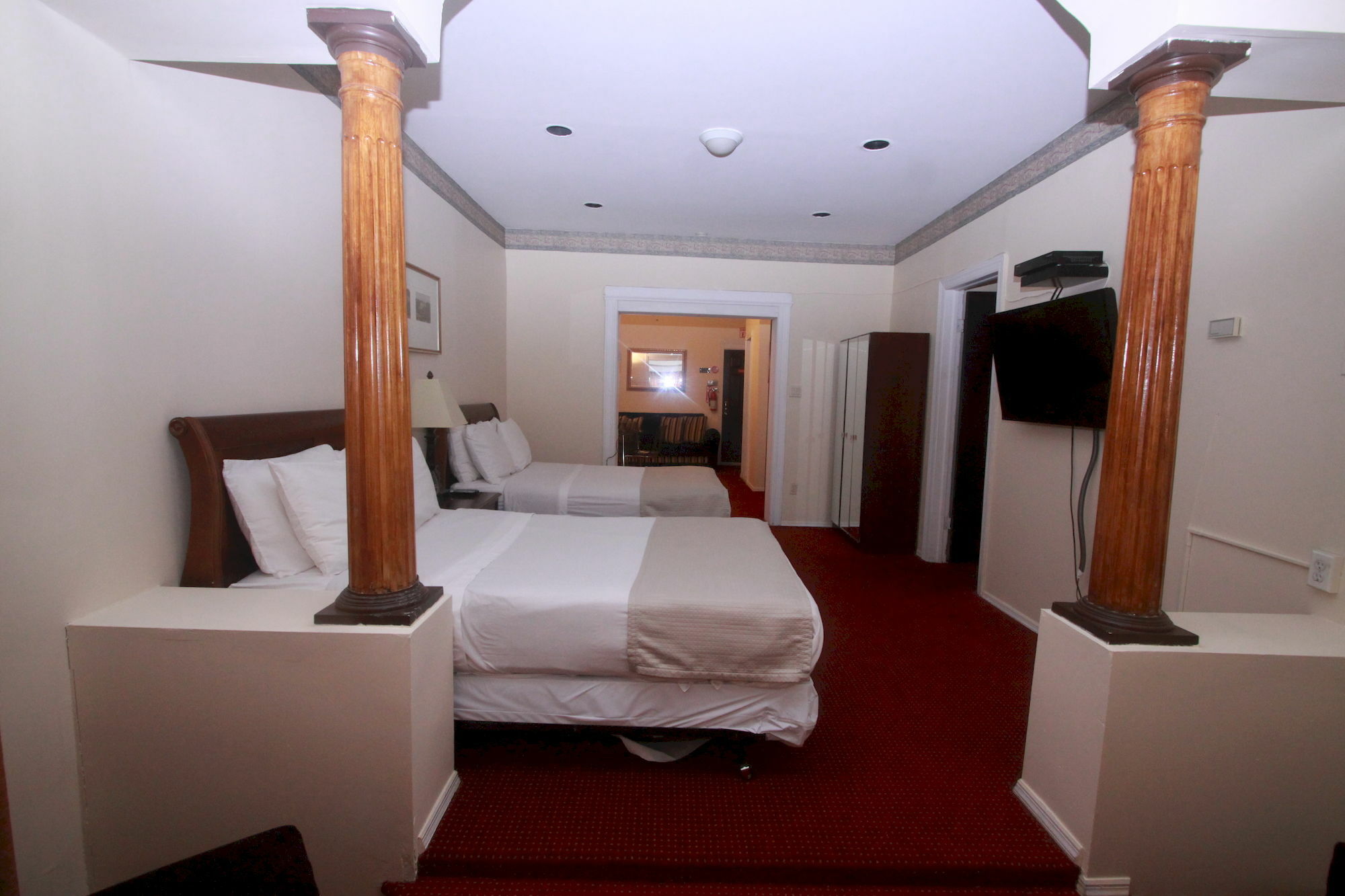 Midwood Brooklyn Apartment *