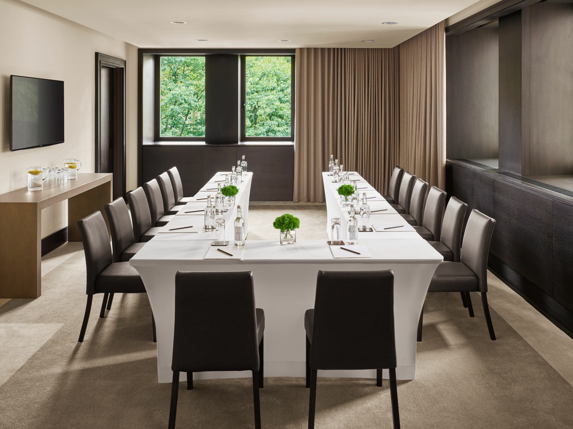 The Edition Hotel 5*