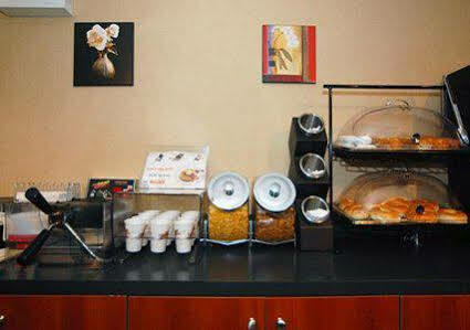 Hotel Prince Flushing 2*