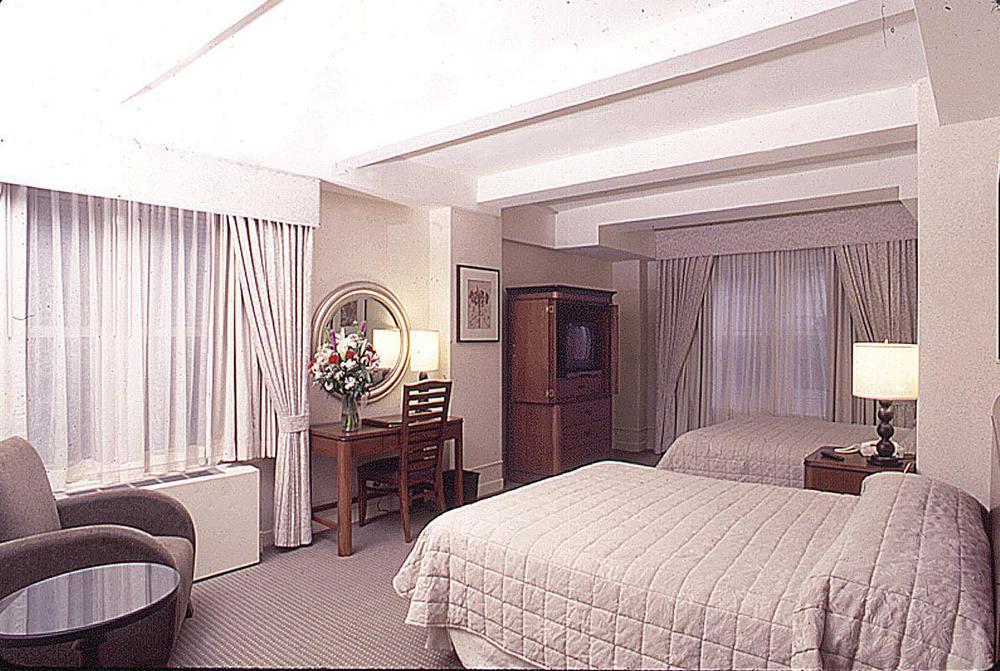 Edison Times Square Hotel