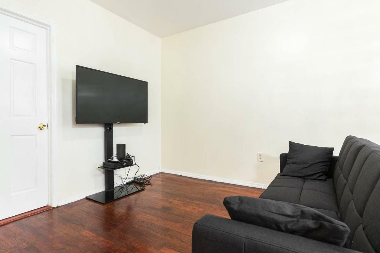 Brooklyn 3 Bedroom 1 Bathroom 8 Minutes To Subway 30 Minutes To Manhattan New York