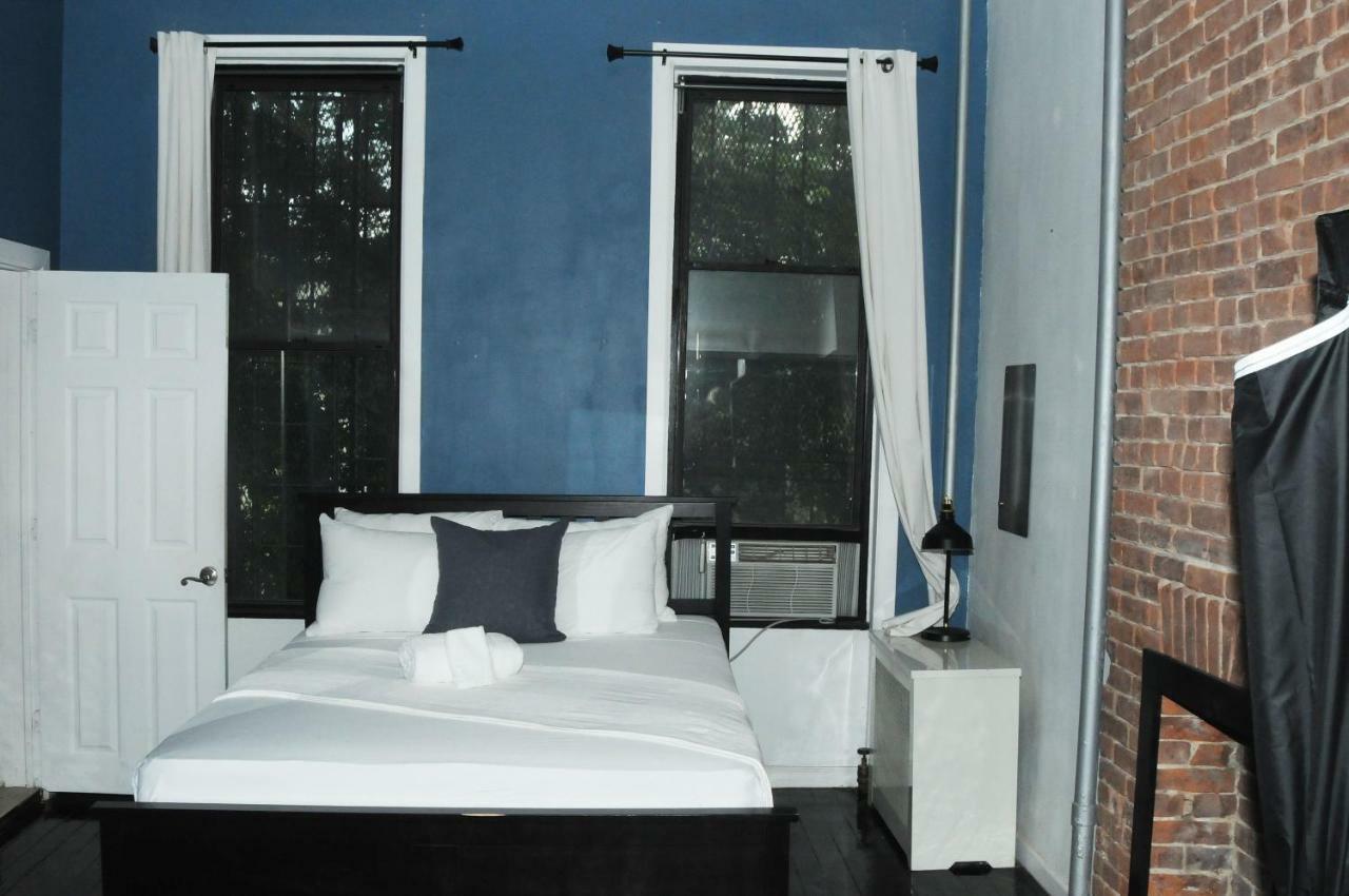 Apartment Plush Spacious 1 Bedroom Apt Williamsburg *
