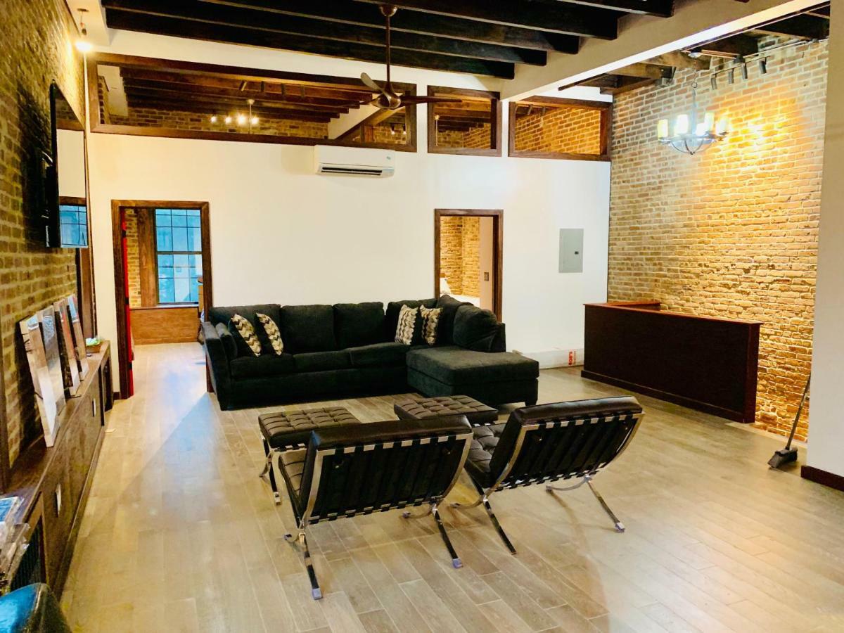 Lavish Totally Renovated Loft Apartment! Apartment