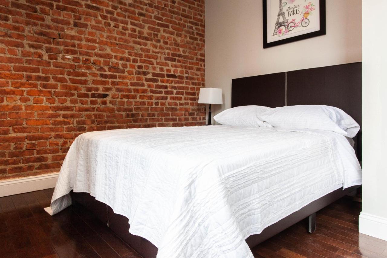 Private Bedroom In City Albergue *
