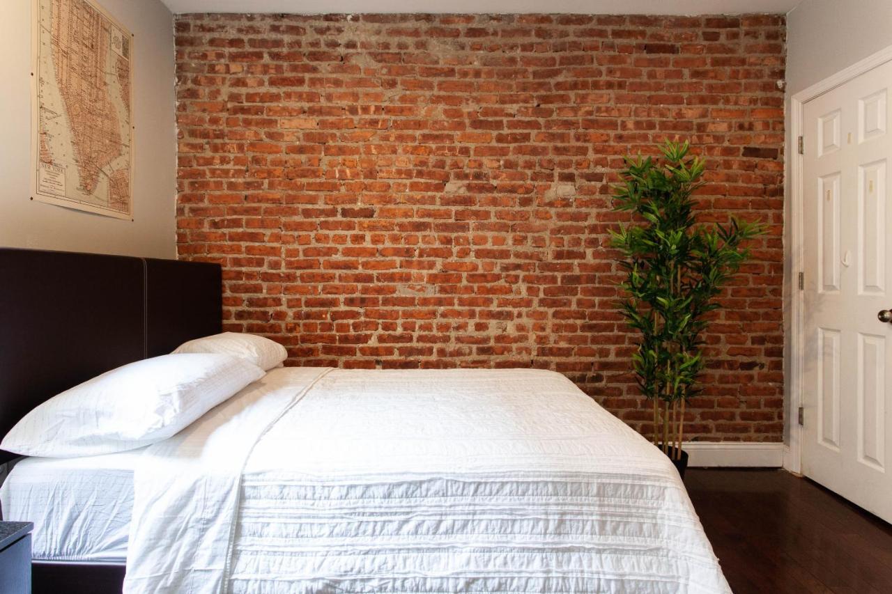 Private Bedroom In City Albergue Nova York
