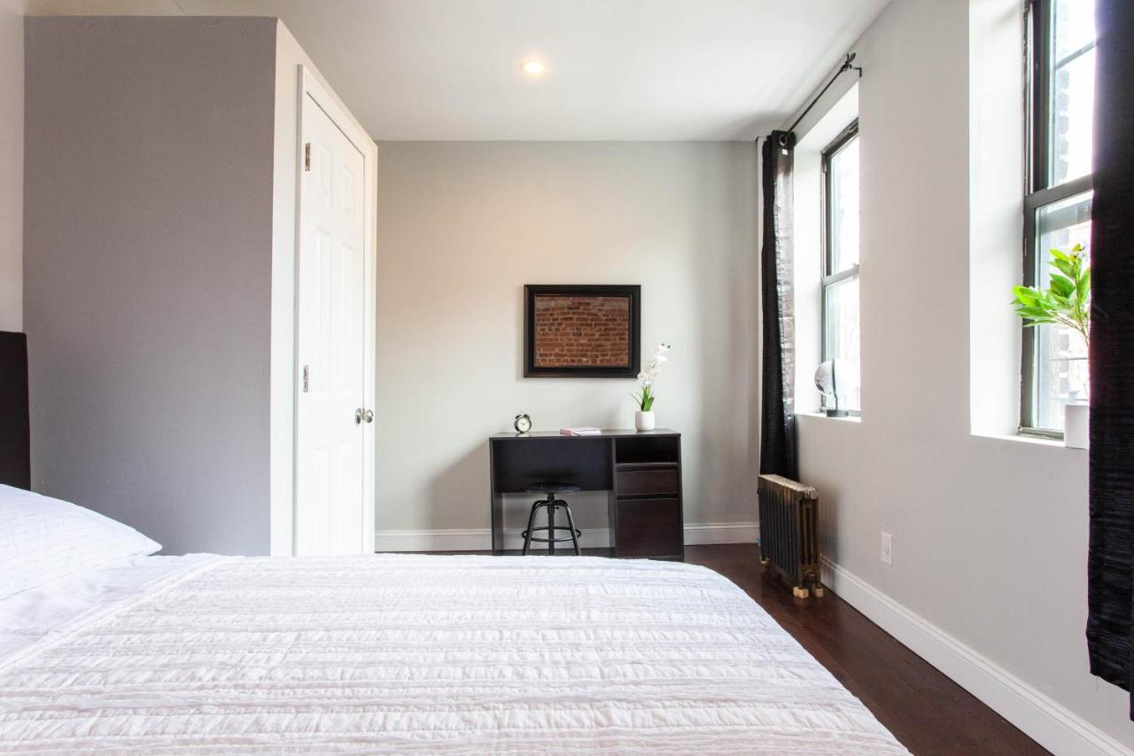 Private Bedroom In City Albergue Nova York